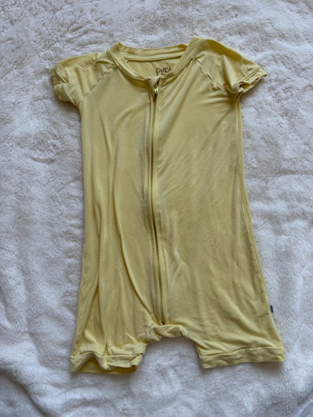 Little Sleepies Light Yellow Shorty Zippy. Size 3T.
